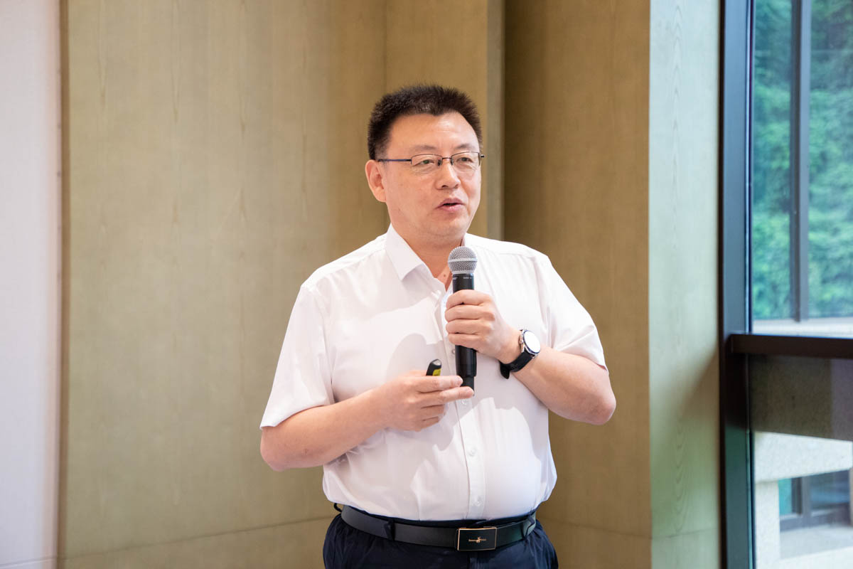 1758557975612012.jpg IMG_8033.jpg